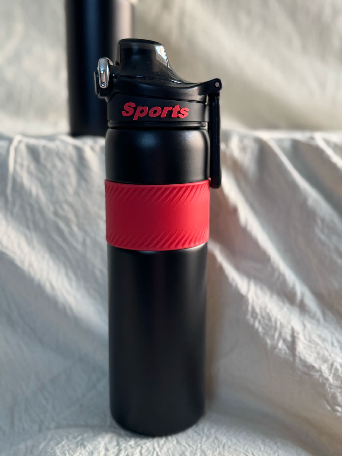 Black Sports Bottle – Your Perfect Gym Partner